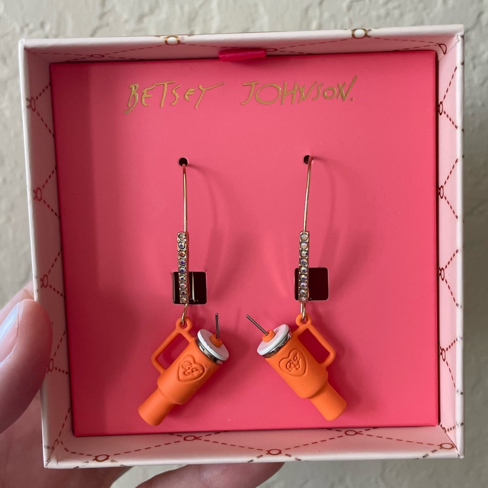 NWT Betsey Johnson Orange Stanley Cup Dangling Earrings